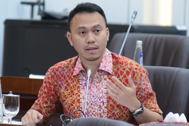 Profil Muhammad Husein Fadlulloh