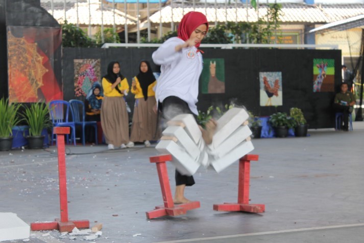 Tips Mengembangkan Keterampilan Sosial dan Emosional di SMP : Menjadi Individu yang Seimbang dan Berkualitas