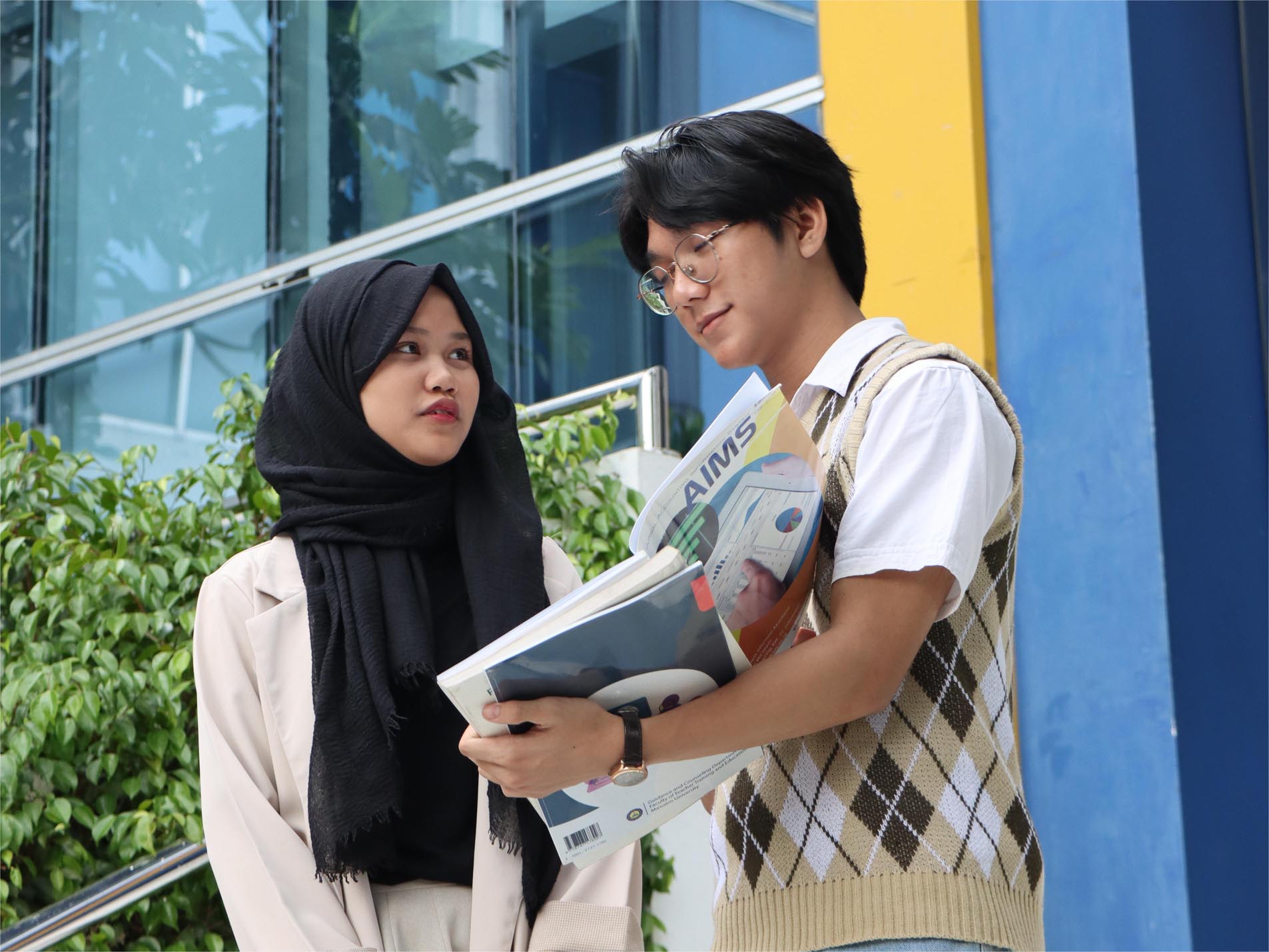 Bagaimana cara menemukan jurusan Pendidikan Bahasa Inggris di universitas murah?